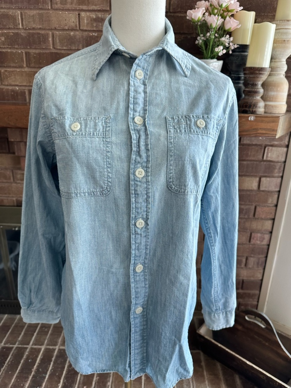 POLO RALPH LAUREN Light Wash Chambray Denim Button Down Shirt XS